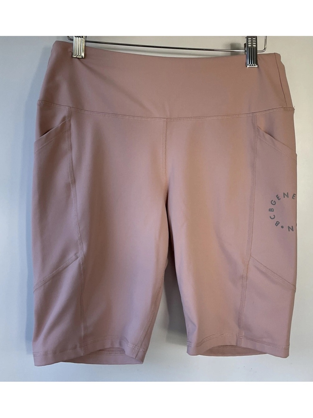BCBGeneration Women's Pink Workout Yoga Shorts W/Pockets Size Large